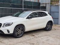 gebraucht Mercedes GLA180 GLA 1807G-DCT Peak Edition