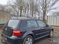 Gebraucht VW Golf IV 105 PS (77 kW) 2001 Schwarz Kleinwagen