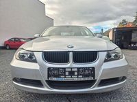 Gebraucht BMW 318 129 PS (94 kW) 2006 Silber Limousine