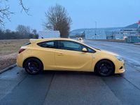Gebraucht Opel Astra GTC 180 PS (132 kW) 2011 Gelb Limousine