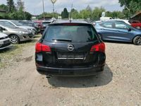 Gebraucht Opel Astra Design Edition 160 PS (117 kW) 2011 Schwarz Kombi