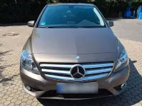 Gebraucht Mercedes B180 122 PS (89 kW) 2012 Grau Kleinwagen