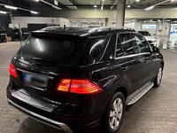 Gebraucht Mercedes ML350 258 PS (189 kW) 2014 Schwarz SUV