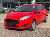 Gebraucht Ford Fiesta Trend 60 PS (44 kW) 2016 Rot Kleinwagen