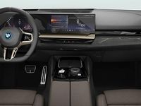 Gebraucht BMW 550e Comfort Edition 489 PS (359 kW) 2024 Grün Limousine