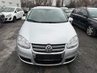Gebraucht VW Jetta Comfortline 105 PS (77 kW) 2010 Silber Limousine