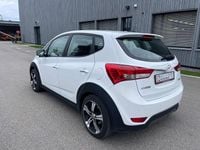 Gebraucht Hyundai ix20 90 PS (66 kW) 2015 Weiß Kleinwagen