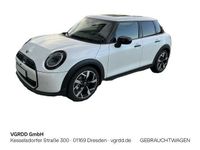 Gebraucht Mini Cooper Classic 156 PS (114 kW) 2024 Nanuq white Kleinwagen