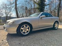 Gebraucht Mercedes SLK230 197 PS (144 kW) 2001 Silber Cabrio