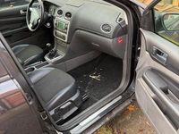 Usata Ford Focus 115 CV (84 kW) 2007 Nero Station wagon