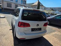 Second-hand VW Touran Cup 150 CP (110 kW) 2014 Alb Monovolum