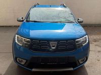 Gebraucht Dacia Sandero Stepway 90 PS (66 kW) 2017 Blau Limousine