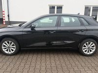Gebraucht Audi A3 Basis 116 PS (85 kW) 2023 Schwarz Limousine