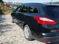 Gebraucht Ford Focus Trend 125 PS (91 kW) 2014 Schwarz Kombi