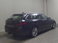 Gebraucht BMW 530 Sport Line 252 PS (185 kW) 2022 Black sapphire metallic Kombi