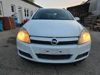 Używany Opel Astra 150 KM (110 kW) 2005 Biały Kombi
