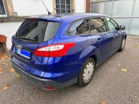 Gebraucht Ford Focus Trend 105 PS (77 kW) 2014 Indicblau metallic (metallic) Kombi