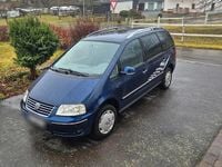 Second-hand VW Sharan 140 CP (102 kW) 2008 Albastru Monovolum