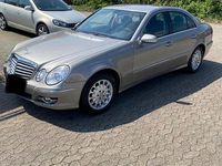 Gebraucht Mercedes E200 Elegance 184 PS (135 kW) 2006 Beige Limousine