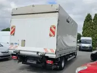 Gebraucht Iveco Daily 180 PS (132 kW) 2018 Weiß Van / Kleinbus