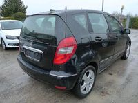 Gebraucht Mercedes A180 Elegance 116 PS (85 kW) 2011 Schwarz Limousine