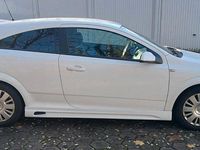 Gebraucht Opel Astra GTC 90 PS (66 kW) 2009 Weiß Coupé