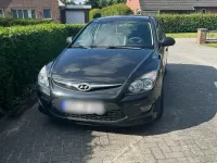 Gebraucht Hyundai i30 110 PS (80 kW) 2010 Schwarz Kleinwagen