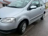 Gebraucht VW Fox 68 PS (50 kW) 2007 Grau Kleinwagen