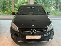 Gebraucht Mercedes A180 Style 122 PS (89 kW) 2015 Schwarz Kleinwagen