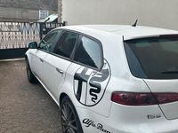 Gebraucht Alfa Romeo 159 140 PS (102 kW) 2011 Weiß Kombi