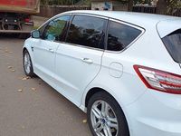 Gebraucht Ford S-MAX Titanium 179 PS (131 kW) 2017 Weiß Van / Kleinbus