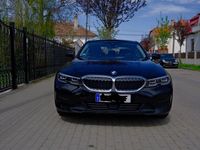 Używany BMW 330e Advantage 292 KM (214 kW) 2019 Czarny Sedan/Limuzyna