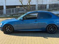 Gebraucht BMW 325 192 PS (141 kW) 2001 Blau Coupé