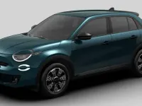 Neu Fiat 600 110 PS (80 kW) 2026 Grün metallic SUV
