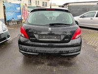 Gebraucht Peugeot 207 73 PS (53 kW) 2011 Schwarz Limousine