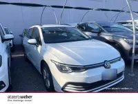 Gebraucht VW Golf VIII Life 150 PS (110 kW) 2024 Pure white Kombi