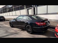 Gebraucht Mercedes E220 170 PS (125 kW) 2012 Schwarz Coupé