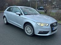 Gebraucht Audi A3 Ambiente 179 PS (131 kW) 2013 Silber Limousine