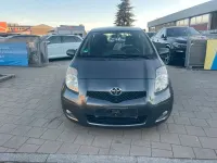 Gebraucht Toyota Yaris Life 90 PS (66 kW) 2010 Grau Kleinwagen