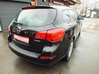 Gebraucht Opel Astra 140 PS (102 kW) 2011 Schwarz Kombi