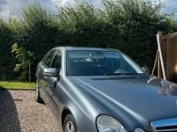 Gebraucht Mercedes E200 136 PS (100 kW) 2009 Grau Limousine