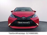 Gebraucht Toyota Aygo 69 PS (50 kW) 2017 Rot Kleinwagen