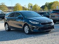 Używany Kia Ceed Play 140 KM (102 kW) 2021 Szary Hatchback