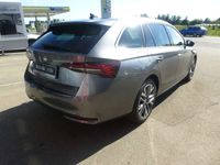 Gebraucht Skoda Octavia Exclusive 150 PS (110 kW) 2024 Graphitegrau metallic Kombi