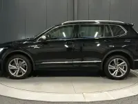 Gebraucht VW Tiguan Allspace R-line 190 PS (139 kW) 2022 Deep black perleffekt SUV