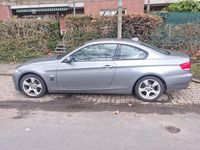 Gebraucht BMW 320 2010 Grau Coupé