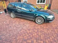 Gebraucht VW Passat 150 PS (110 kW) 2000 Grün Limousine