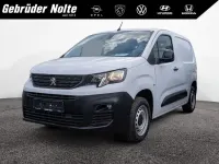 Gebraucht Peugeot Partner Premium 102 PS (75 kW) 2023 Weiß Van / Kleinbus