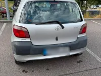 Gebraucht Toyota Yaris 68 PS (50 kW) 2002 Silber Kleinwagen