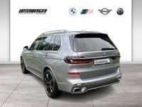 Gebraucht BMW X7 M Sport 340 PS (250 kW) 2024 Grau SUV